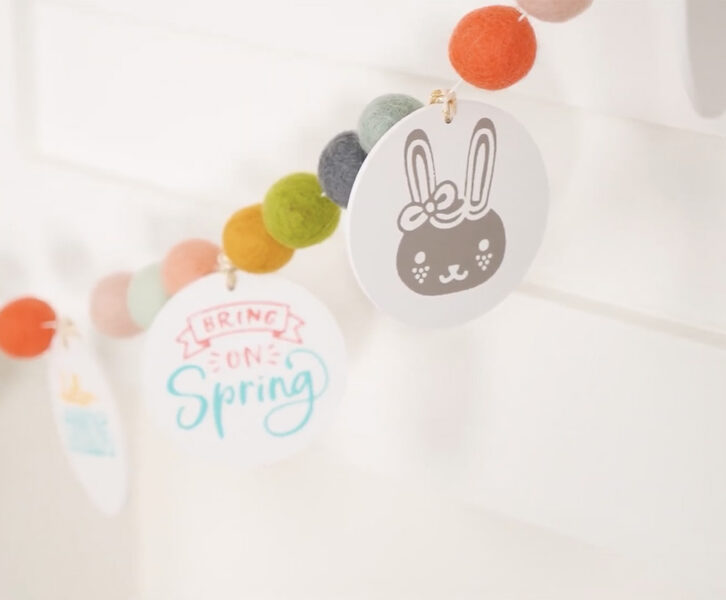 Springtime Art Gallery Garland